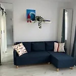 Cozy Apartment Near Ikea And S8