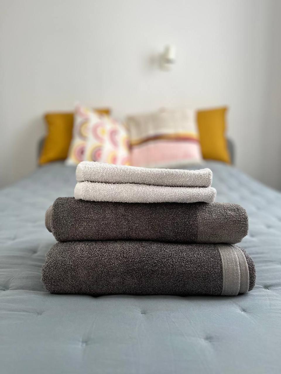 Cozy Near Ikea And S8 Apartament